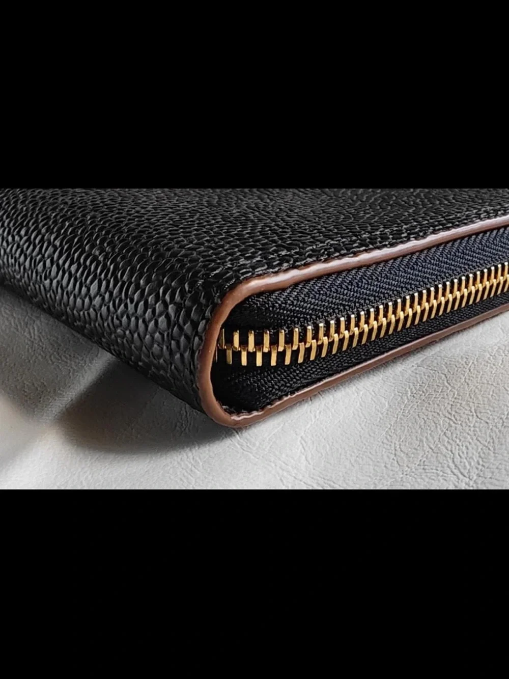 Mulberry Black Pebbled Leather Laptop Folio with Tan Trim
